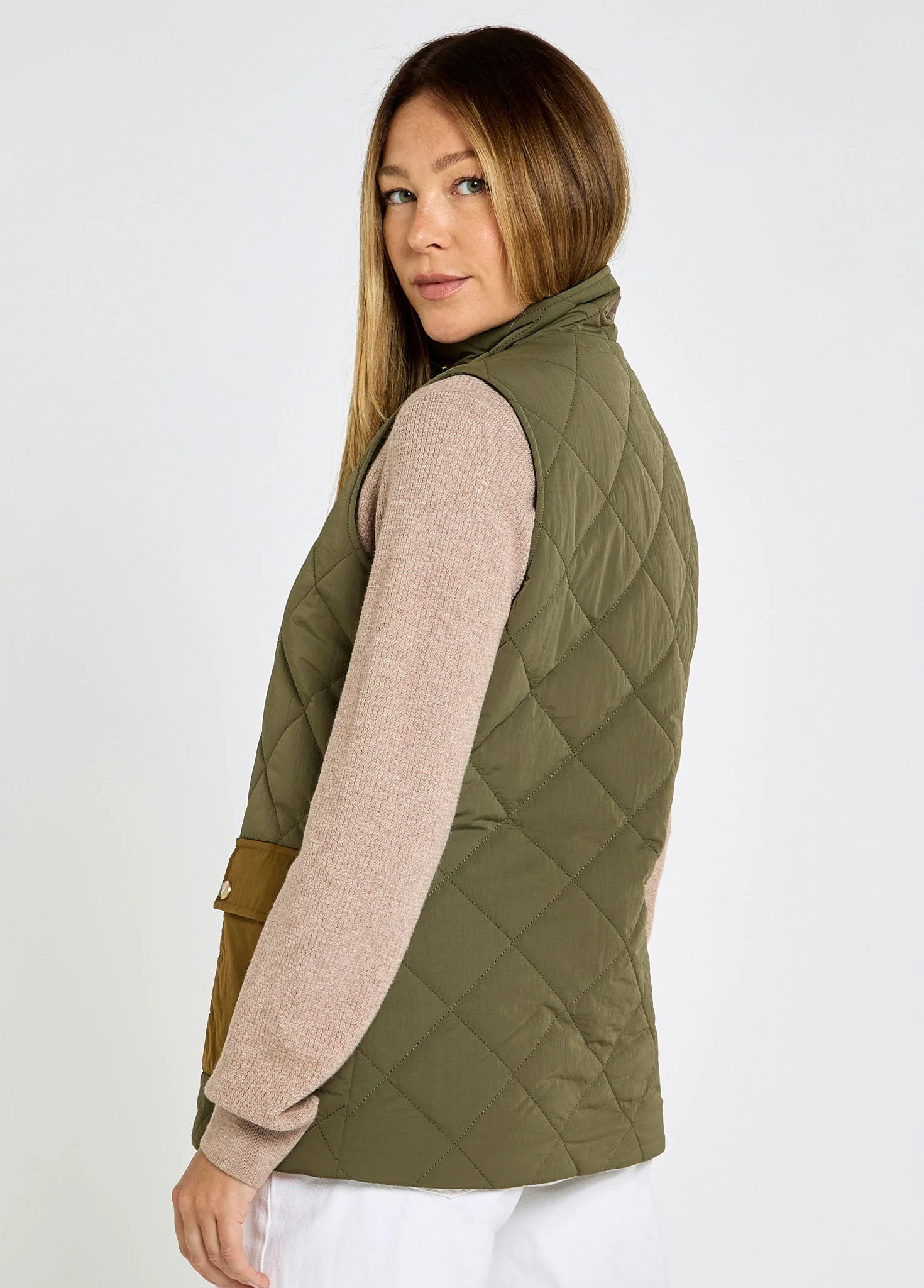 Clashmore Women's Quilted Vest - Kelp - Image 5